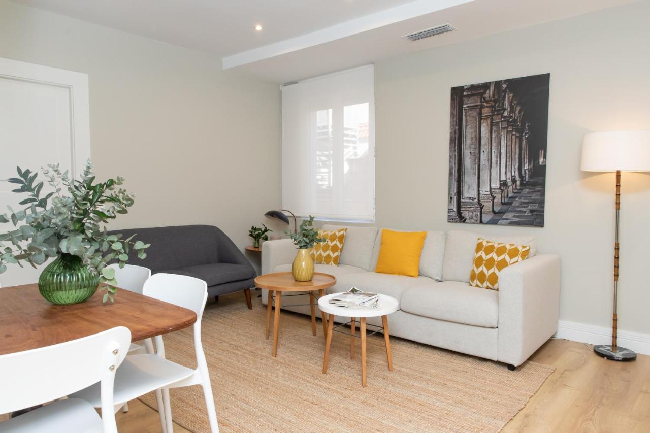 Apartamentos Principe 7 マドリード エクステリア 写真